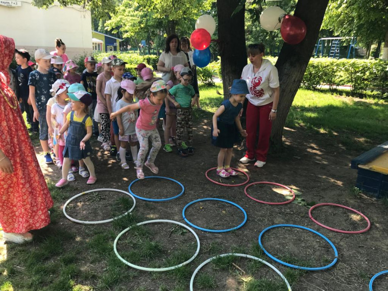 12 июня 2022 года в стране отмечают День России..